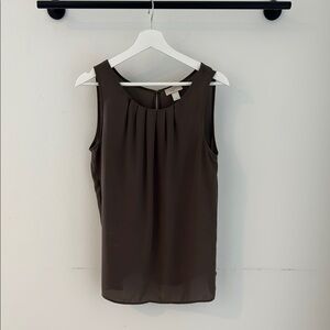 Elegant Sleeveless Brown Top